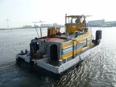 Kapal penarik keur dijual