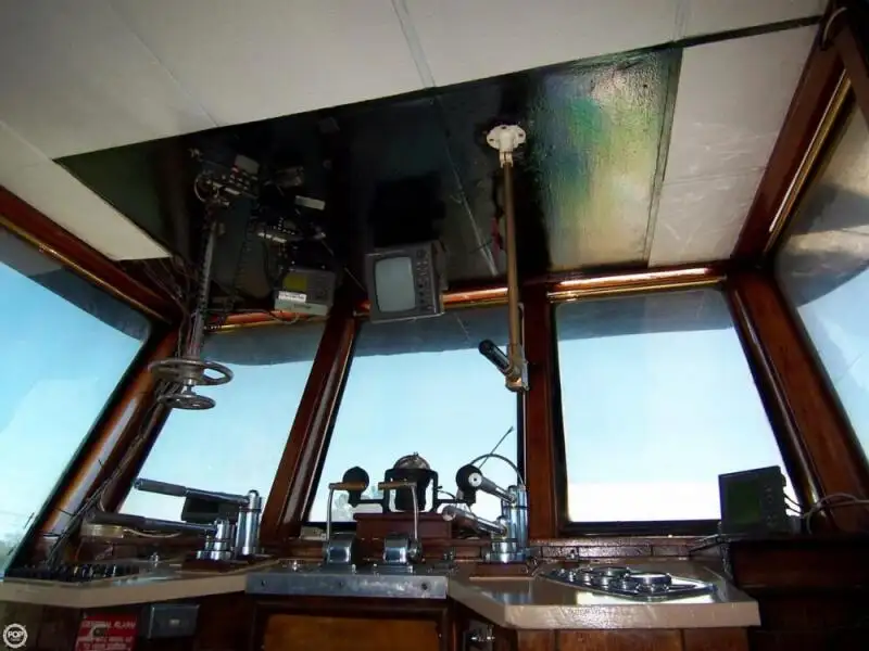 Kapal penarik keur dijual