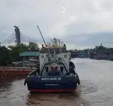Kapal penarik keur dijual