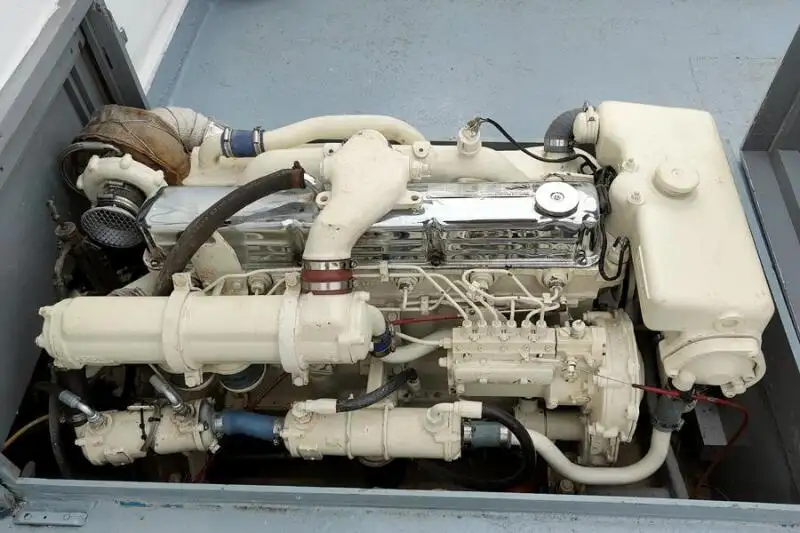 Kapal kerja keur dijual
