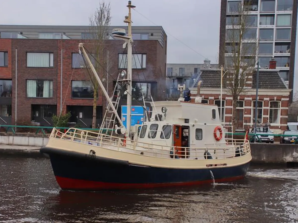 Kapal pilot keur dijual