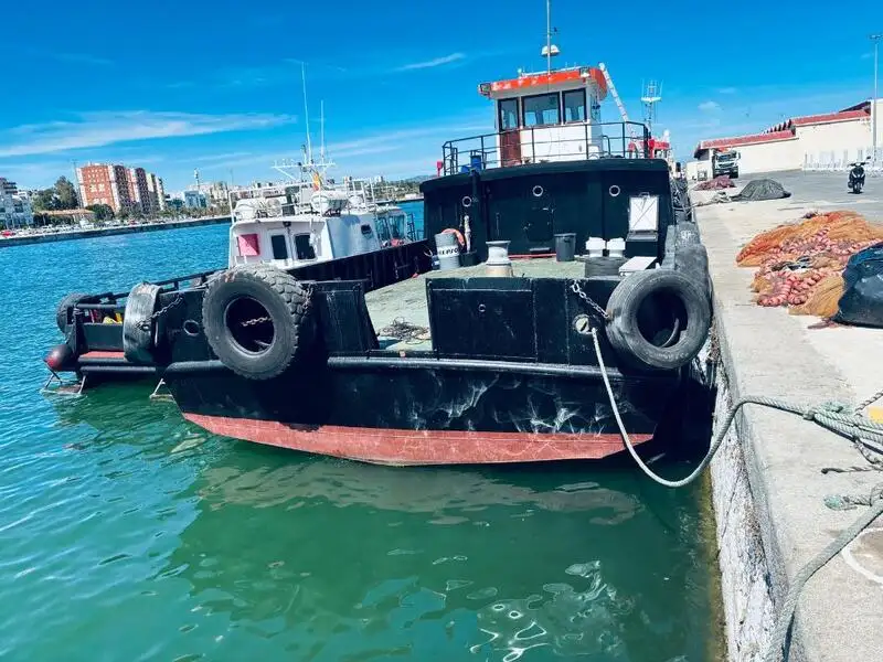 Kapal kerja keur dijual