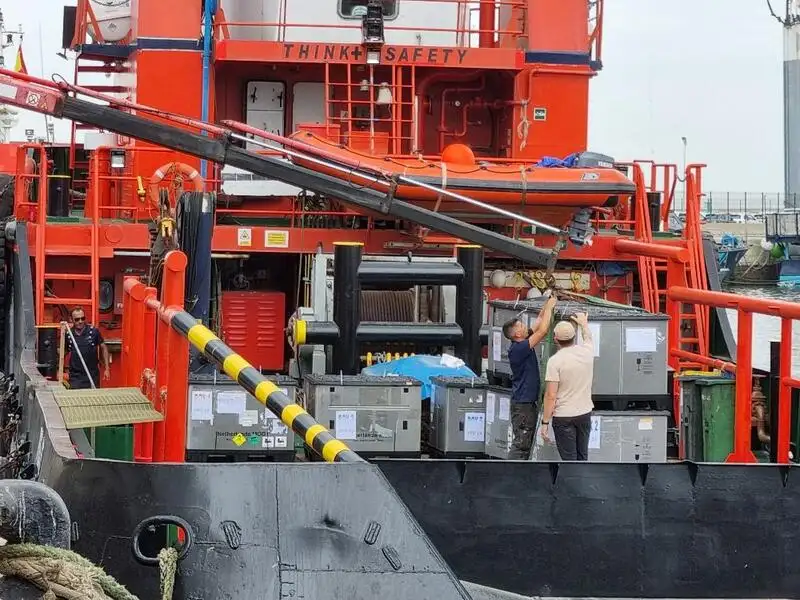 Kapal penarik keur dijual