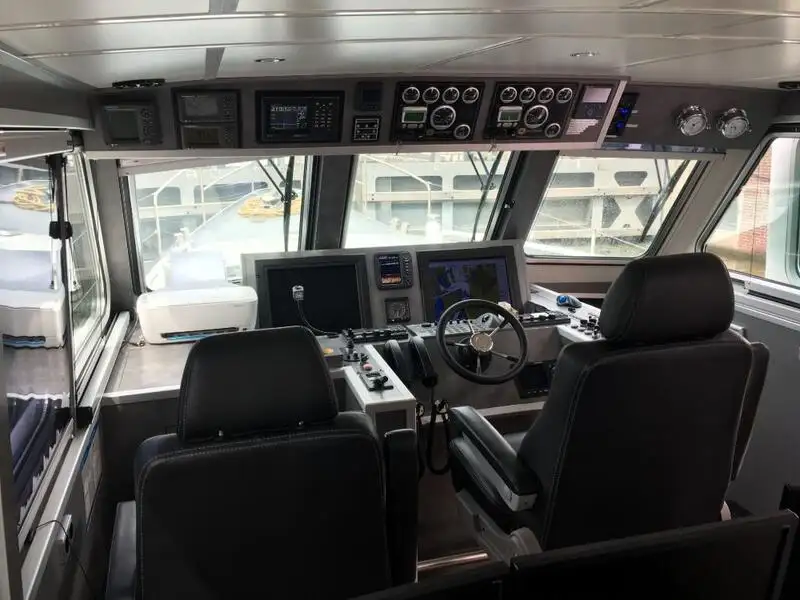 Kapal survei keur dijual