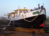 Kapal pesiar keur dijual