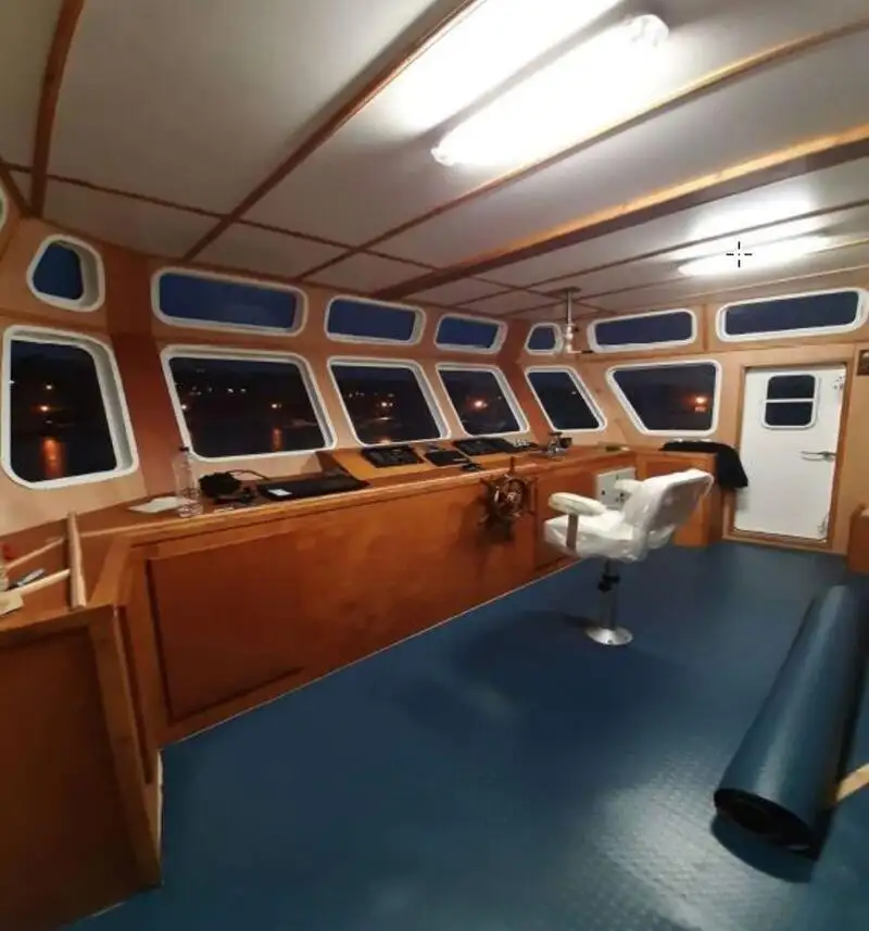 Kapal penarik keur dijual