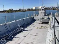 Kapal pendaratan, tangki keur dijual