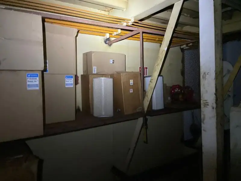 Kapal keruk keur dijual