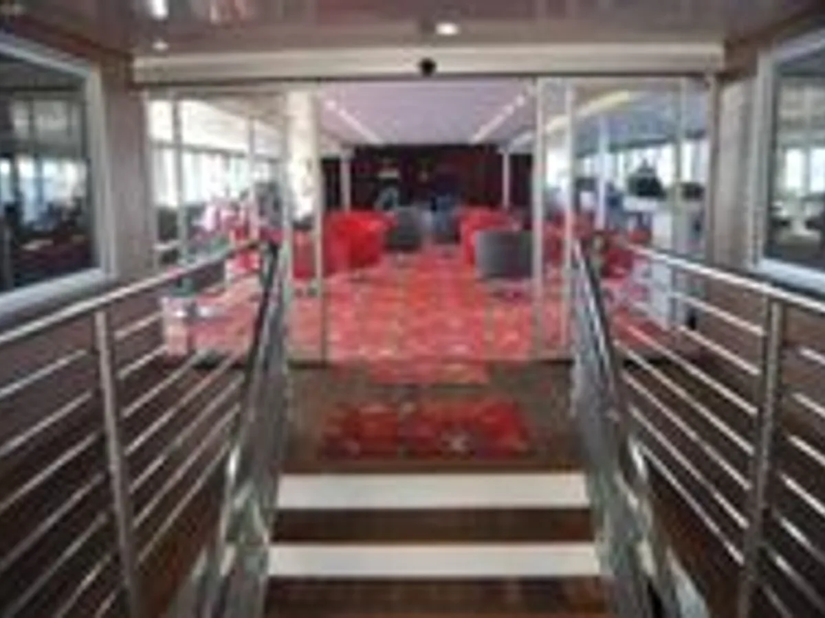 Kapal pesiar keur dijual