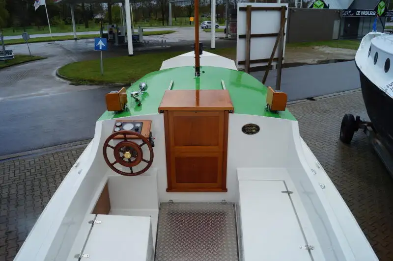 Kapal tunda keur dijual