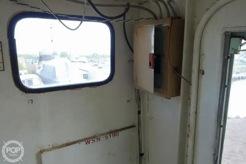 Kapal penarik keur dijual
