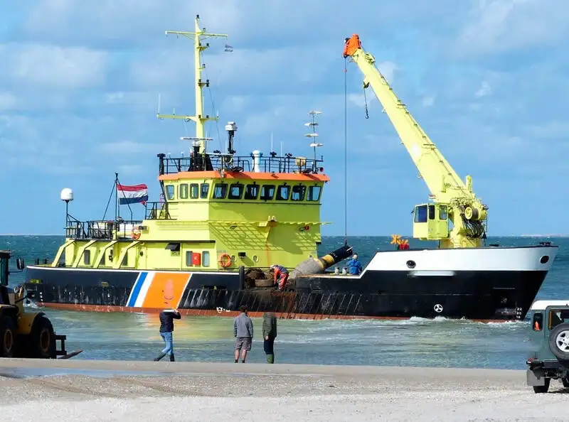 Kapal pasokan keur dijual