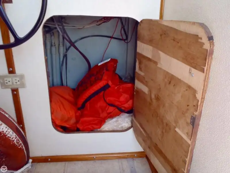 Kapal penarik keur dijual