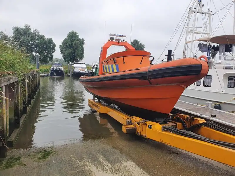 Kapal tiup keur dijual
