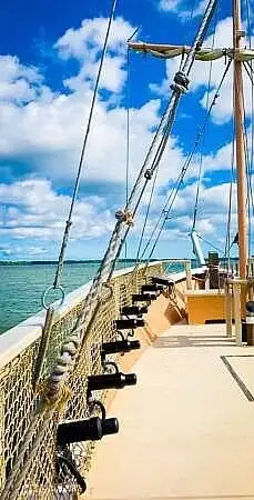 Kapal pesiar keur dijual