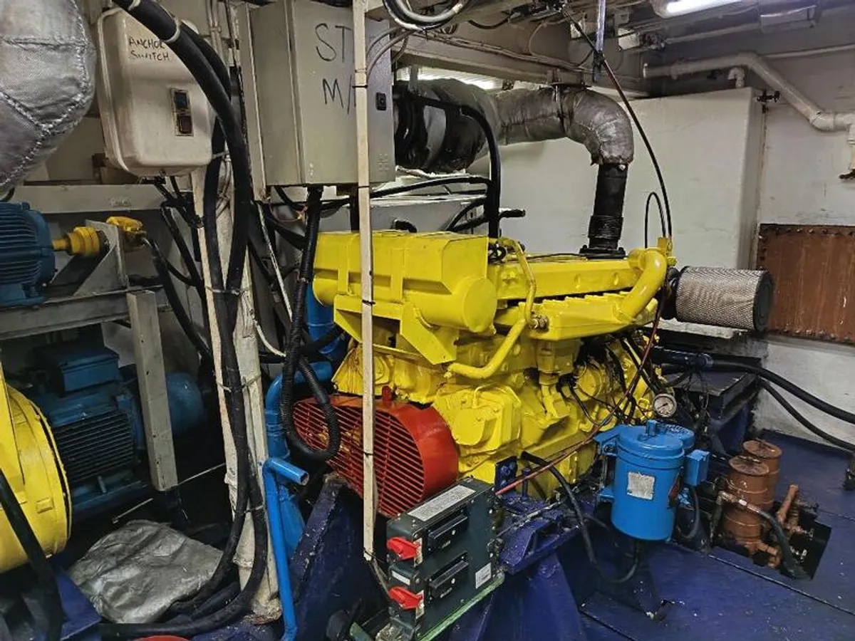 Kapal pasokan keur dijual