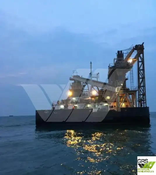 Kapal pangangkut barang curah keur dijual