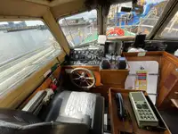 Parahu patroli pikeun dijual