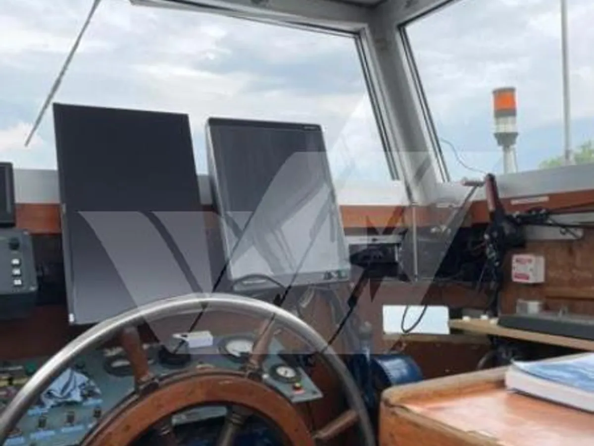 Kapal wisata keur dijual