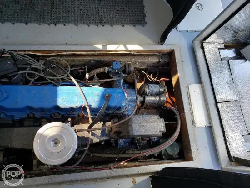 Kapal pangolahan lautan keur dijual
