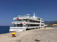 Kapal pesiar keur dijual