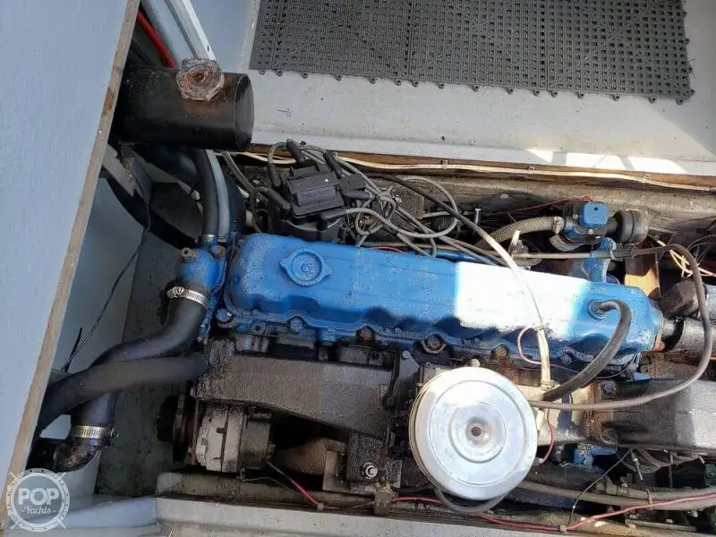 Kapal pangolahan lautan keur dijual
