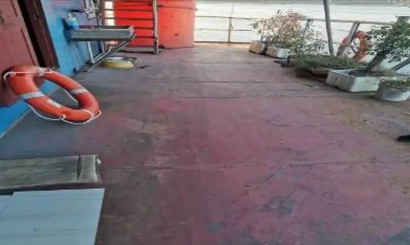 Tongkang keur dijual
