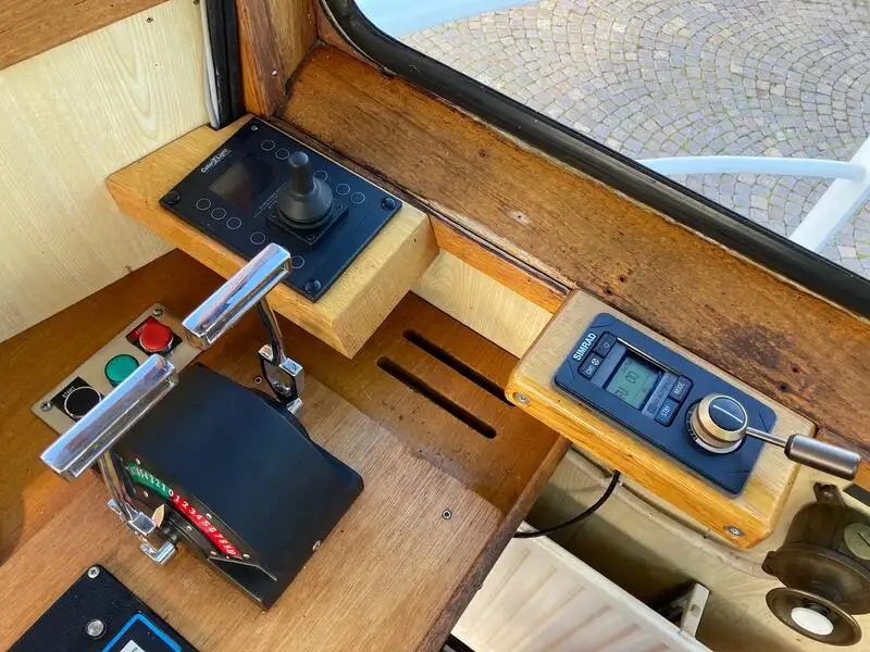 Kapal penarik keur dijual