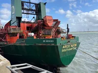 Kapal keruk keur dijual