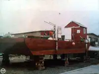 Tongkang keur dijual