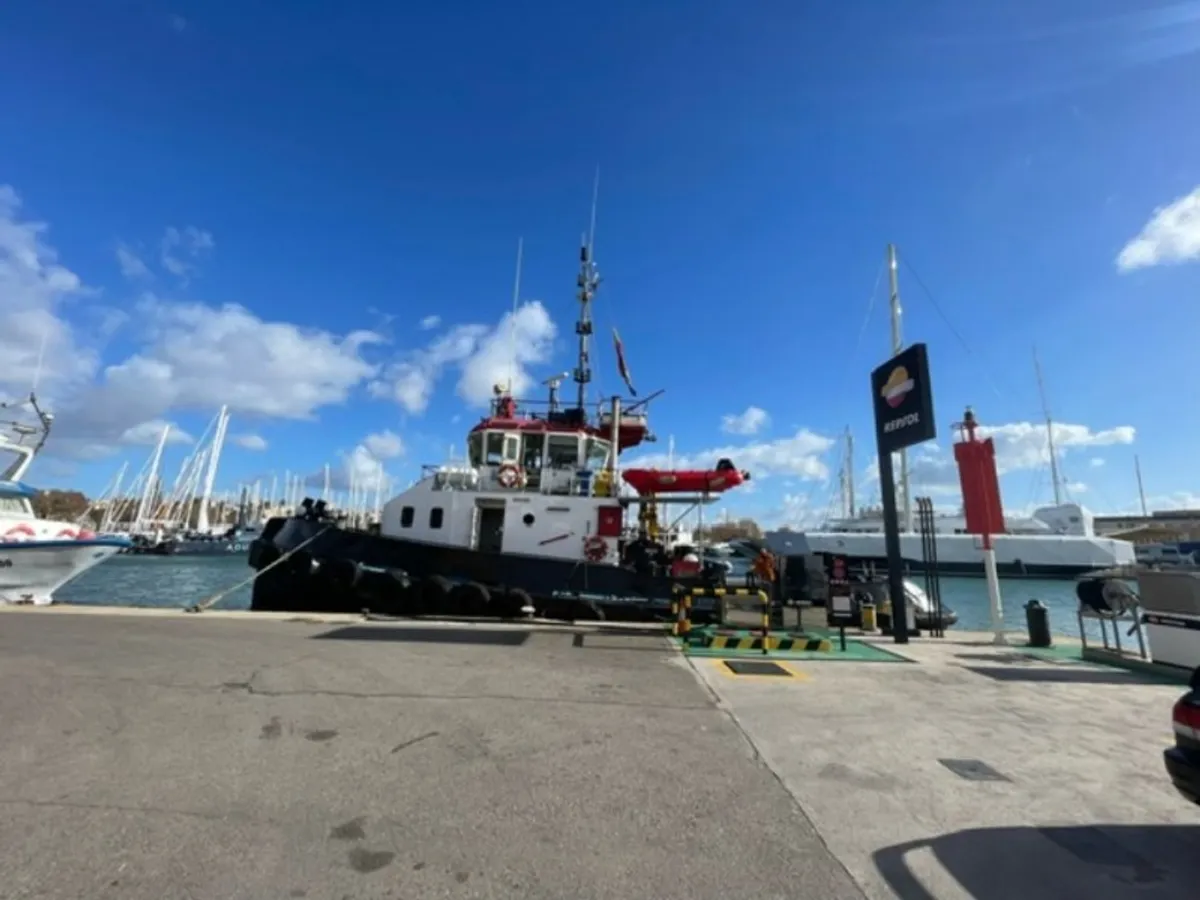 Kapal tunda keur dijual