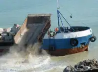 Kapal keruk keur dijual