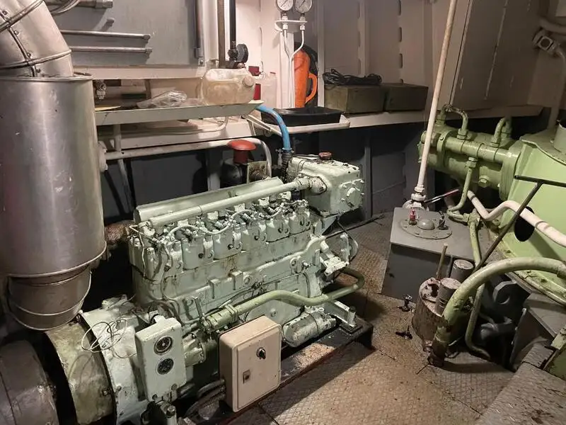 Kapal penarik keur dijual