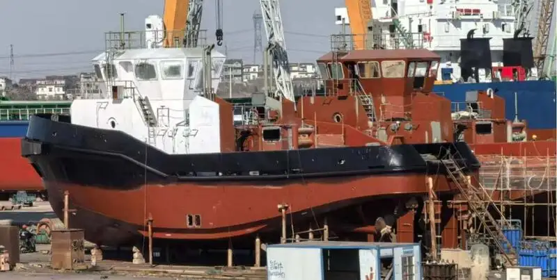 Kapal penarik keur dijual