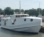 Tow boat pikeun dijual