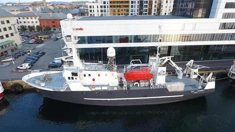 Kapal kontainer keur dijual