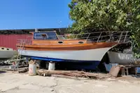 Kapal pesiar keur dijual