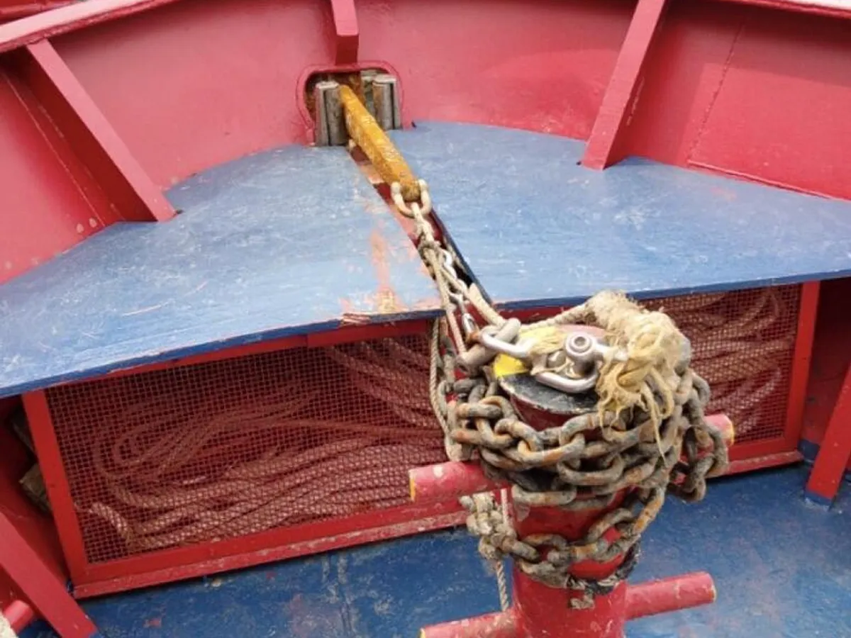 Kapal survei keur dijual