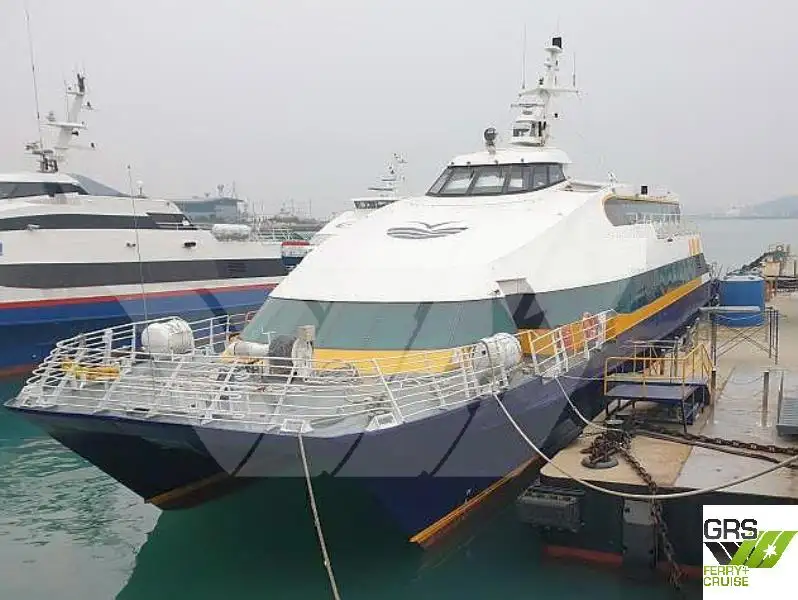 Kapal pesiar keur dijual