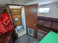Kapal kerja keur dijual