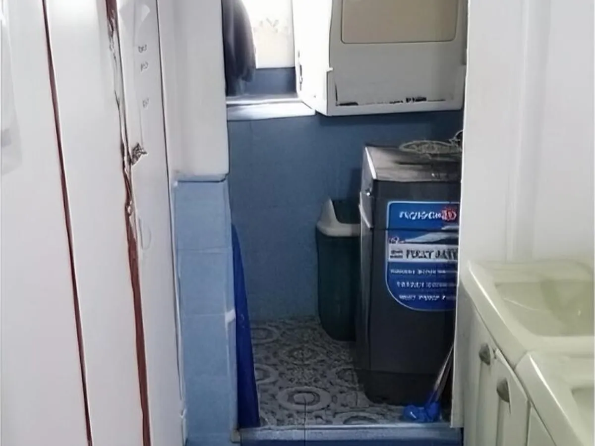 Kapal Pangiriman Cepat (FSV) keur dijual