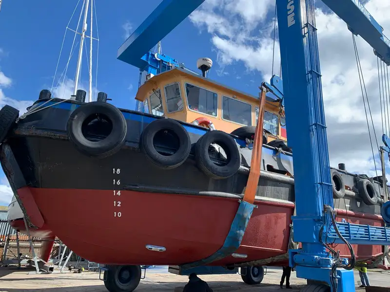 Kapal penarik keur dijual