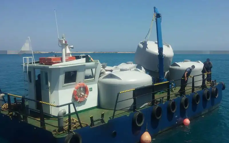 Kapal kerja keur dijual