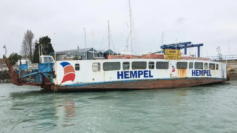 Kapal fery keur dijual