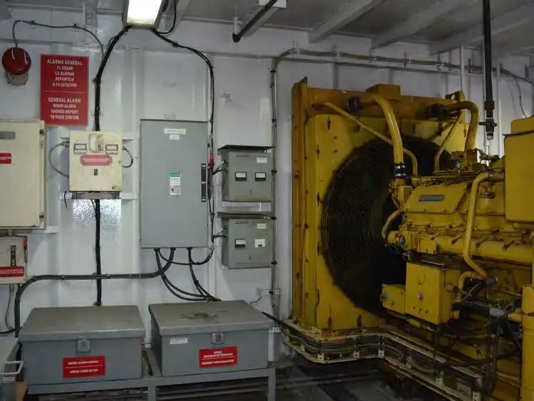 Kapal pangangkut LNG keur dijual