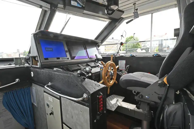Kapal pesiar keur dijual