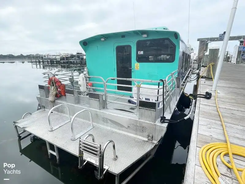 Kapal pesiar keur dijual