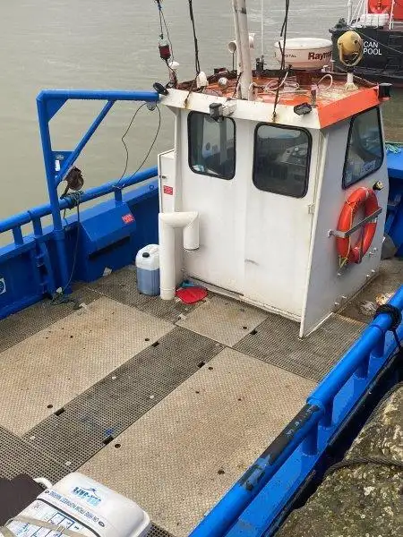 Kapal penarik keur dijual