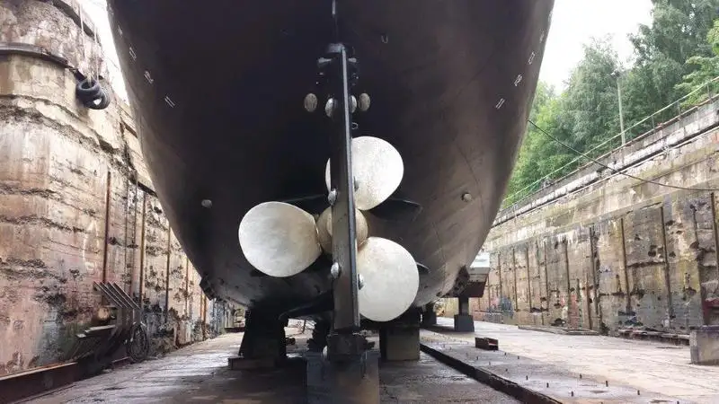 Kapal penarik keur dijual