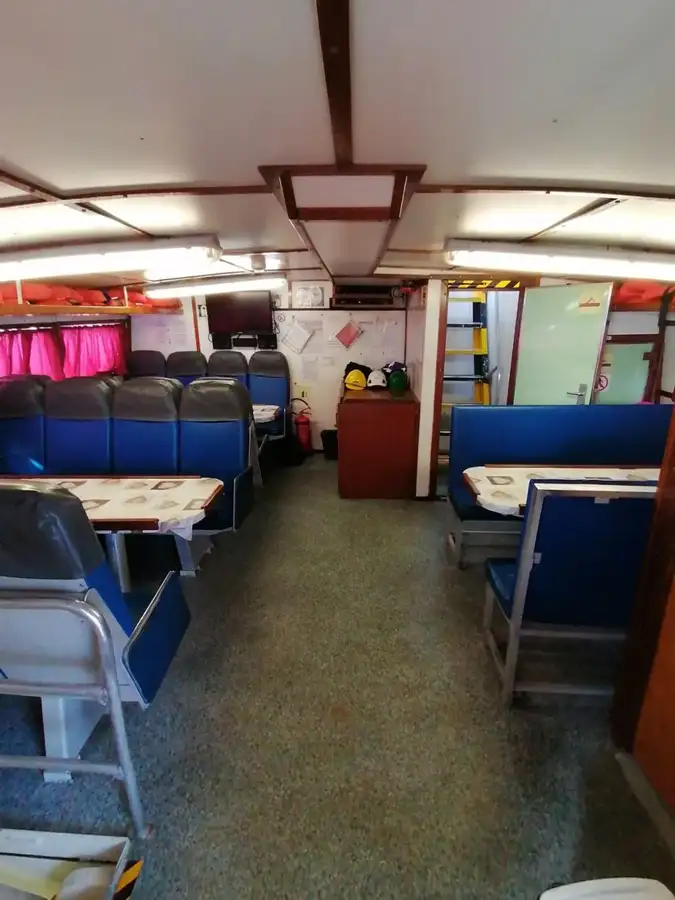 Kapal kru keur dijual